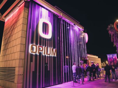 entrada opium barcelona